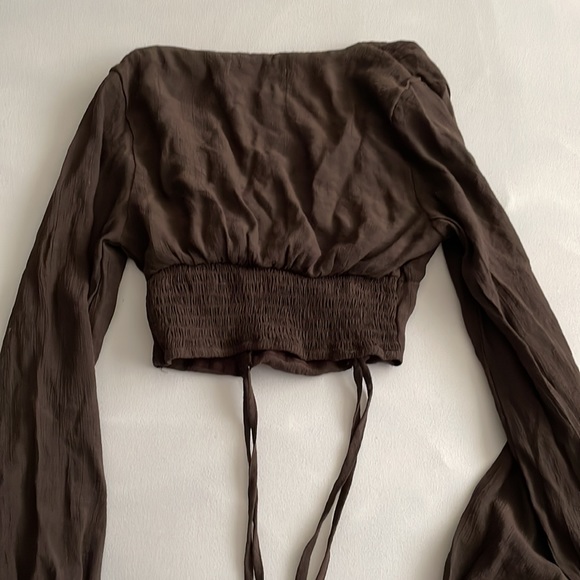 mocha long sleeve crop top - Picture 2 of 2